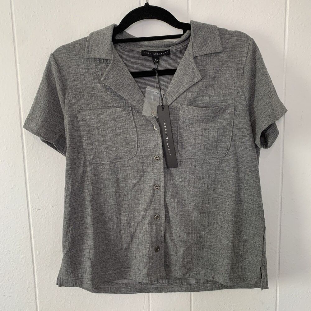 Jane & Delancey Womens Small Shirt Polo V Neck Grey Button Up Short Sleeves NEW